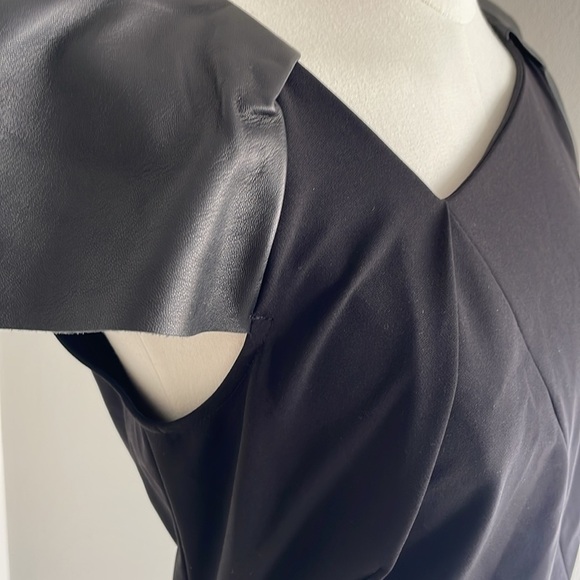 TRU TRUSSARDI Little Black Dress LBD Leather‎ Zip Up Mini size 4 Party Wedding - Picture 3 of 10